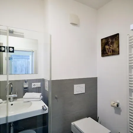 Delange Gæstehus 4*