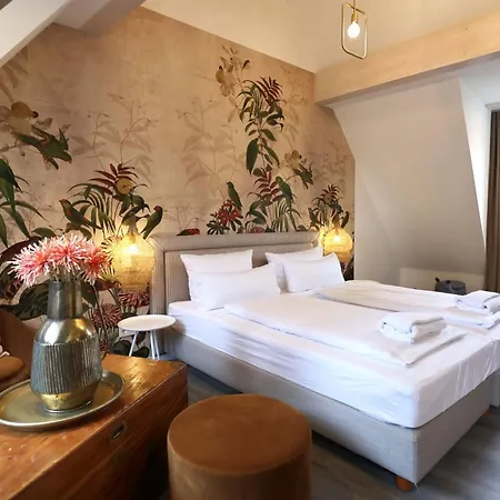 Delange Casa de hóspedes 4*