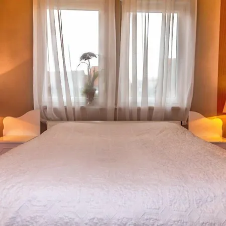 Delange 4*