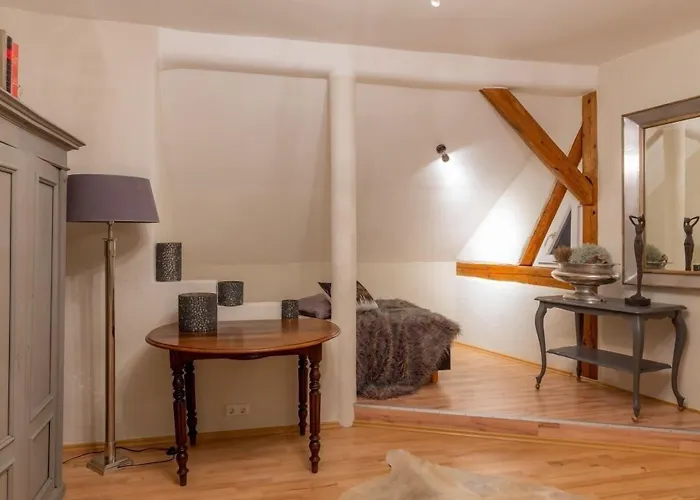 德兰芝别墅酒店 招待所